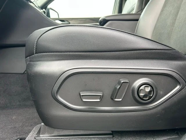 New 2026 Bright White Clearcoat Jeep Altitude image 29