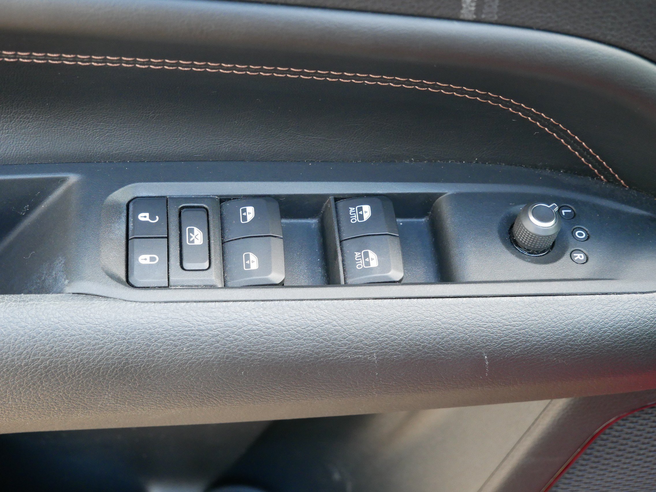 Used 2022 Redline Pearlcoat Jeep (RED) Edition image 18