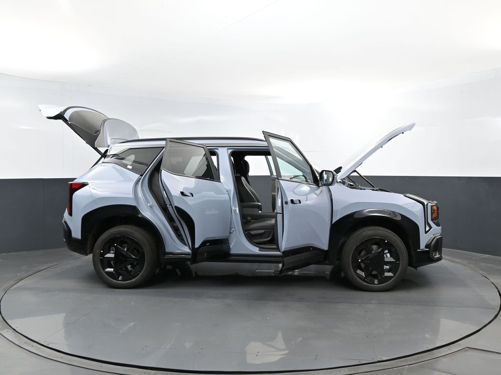 New 2027 Pale Gray Kia X-Line S image 28