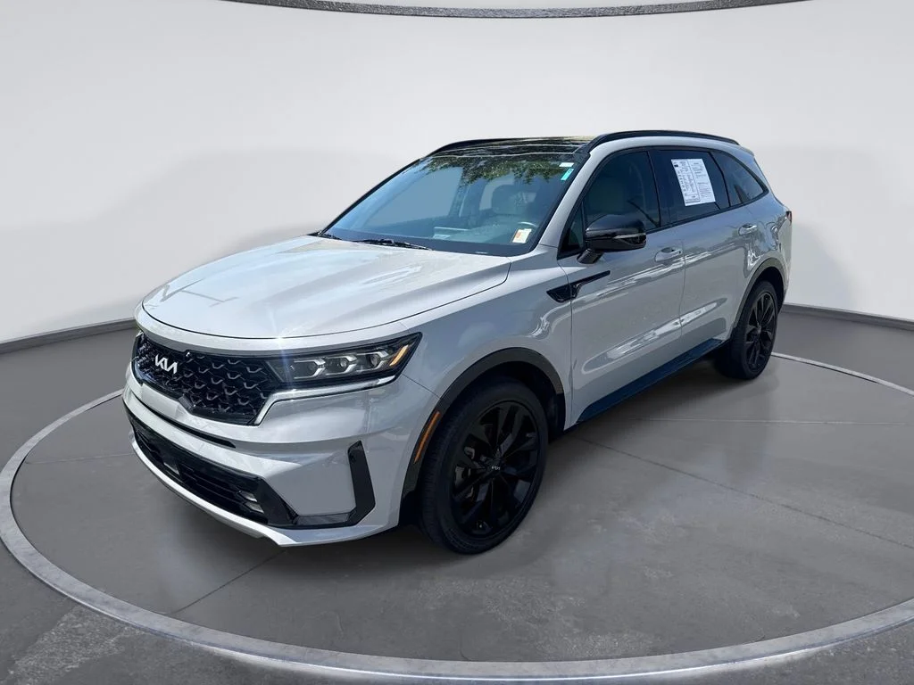 Used 2022 Gray Kia SX image 3