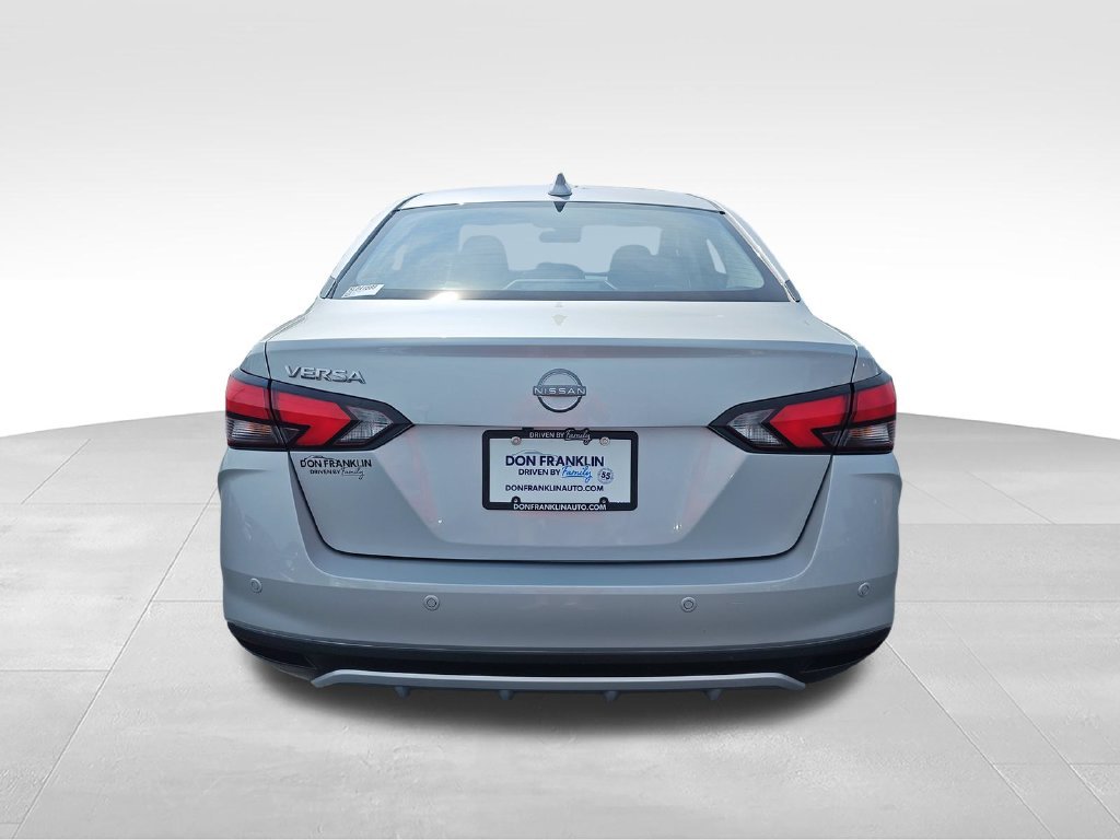 Used 2025 Silver Nissan 1.6 SV image 4