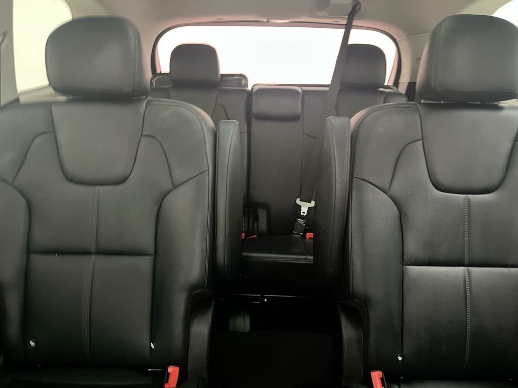 Used 2021 White Kia SX image 12