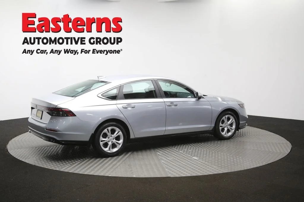 Used 2025 Silver Honda LX image 42