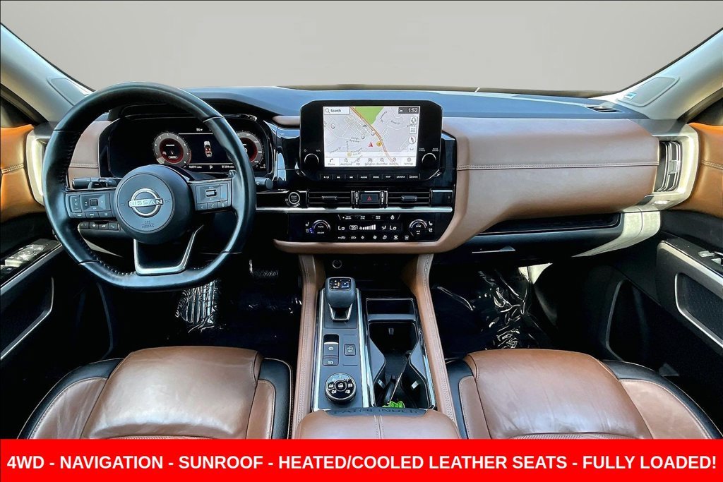 Used 2022 White Nissan Platinum image 7