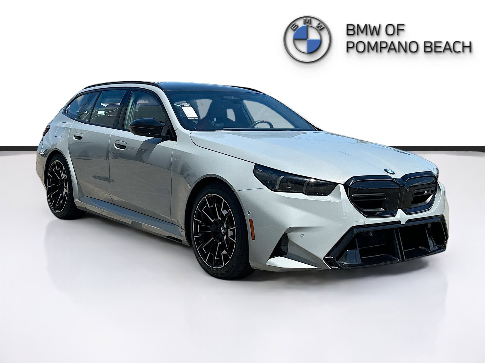 2025 BMW M5 M5 Touring's photo