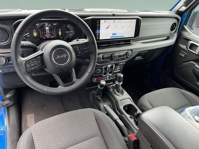 Used 2024 Hydro Blue Pearlcoat Jeep Rubicon image 13
