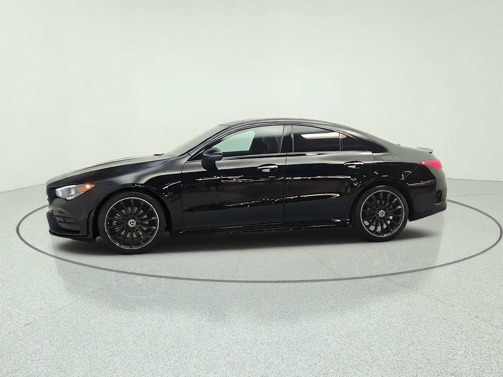 Used 2022 Night Black Mercedes-Benz CLA 250 image 8