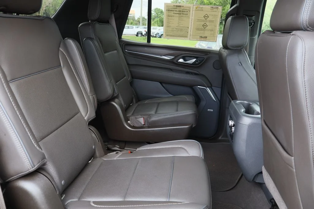 Used 2021 White GMC Denali image 34