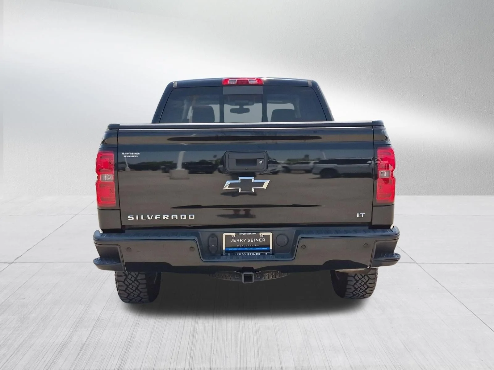 Used 2016 Black Chevrolet LT image 5