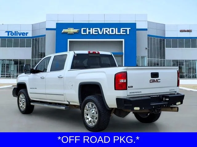 Used 2019 White GMC Denali image 4