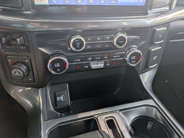 Used 2021 Blue Ford XLT image 18