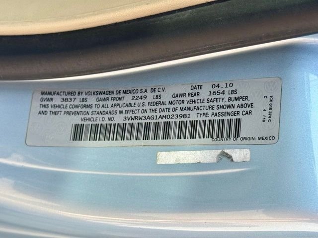 Used 2010 Heaven Blue Metallic Volkswagen 2.5L image 23