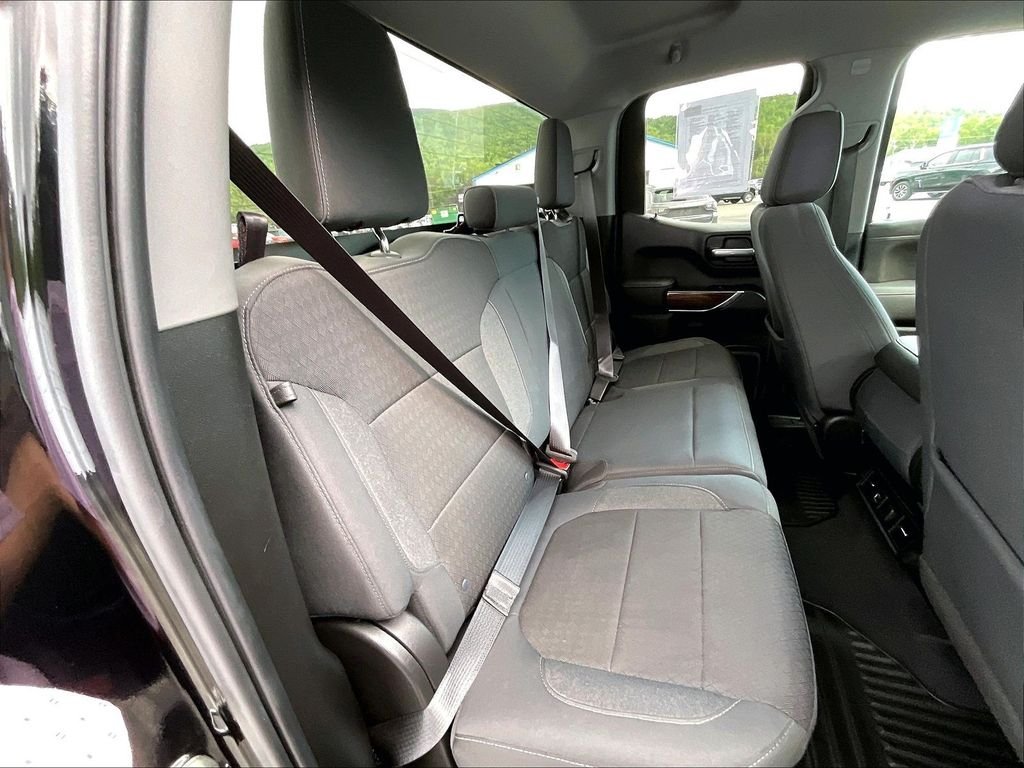 Used 2019 Black GMC SLE image 16
