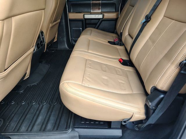 Used 2022 White Ford Lariat image 31