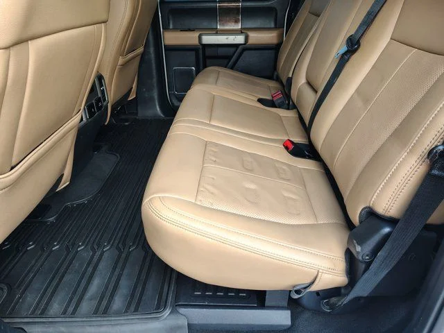 Used 2022 Oxford White Ford Lariat image 31