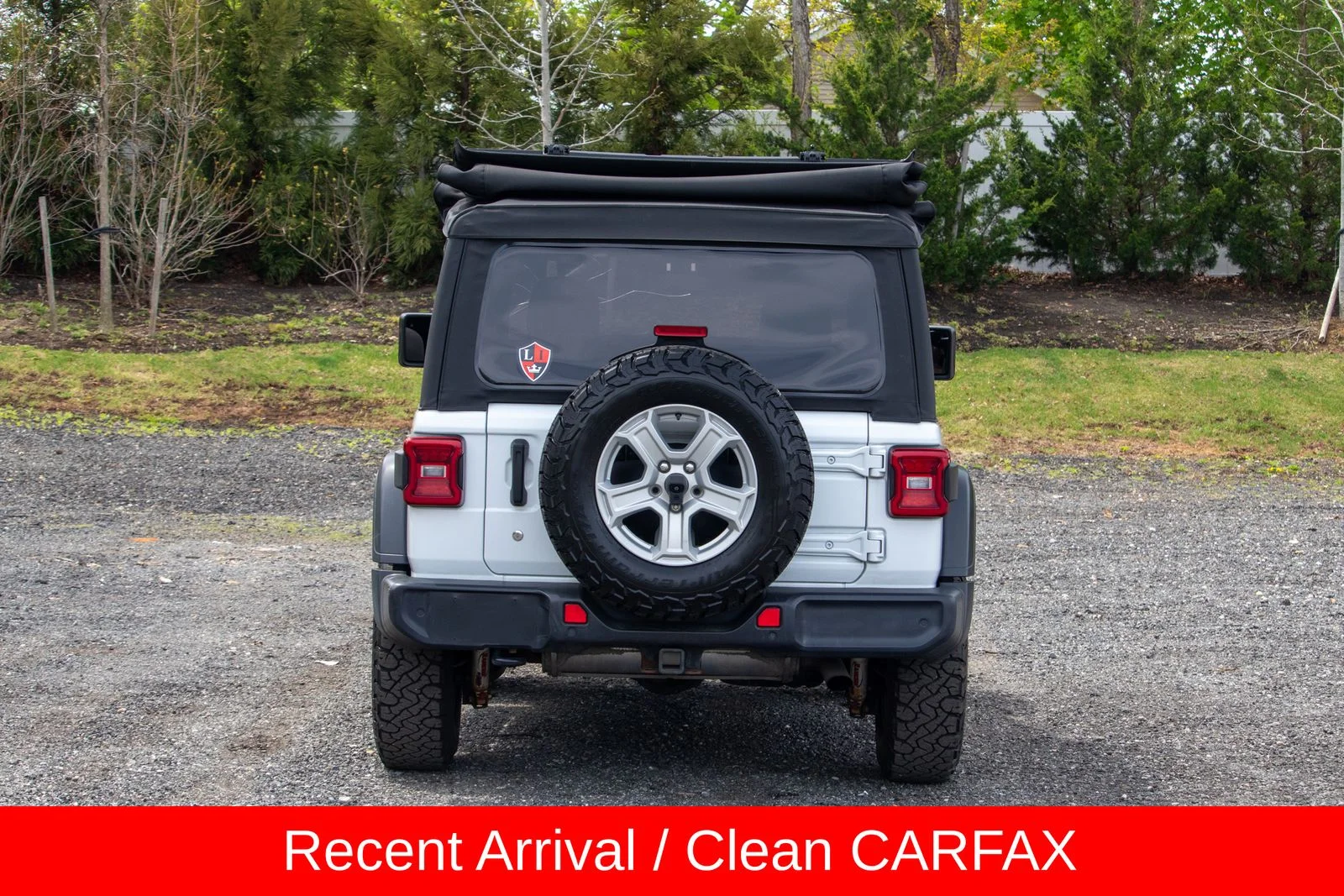 Used 2019 White Jeep Sport S image 7