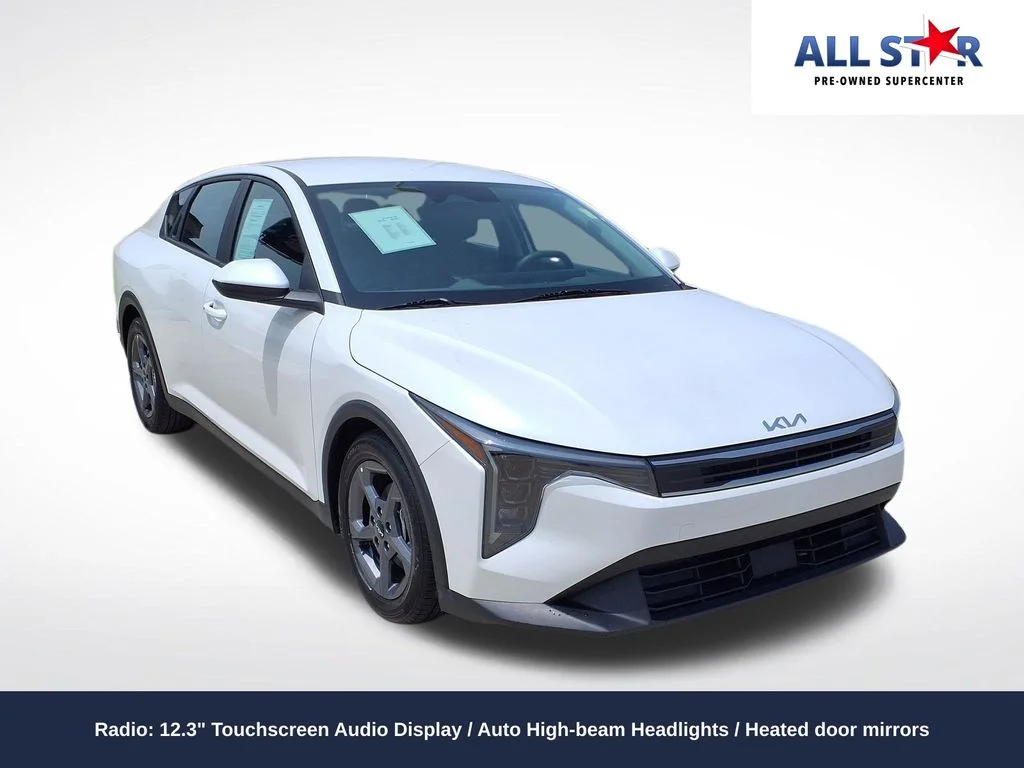 2025 Kia K4 LXS