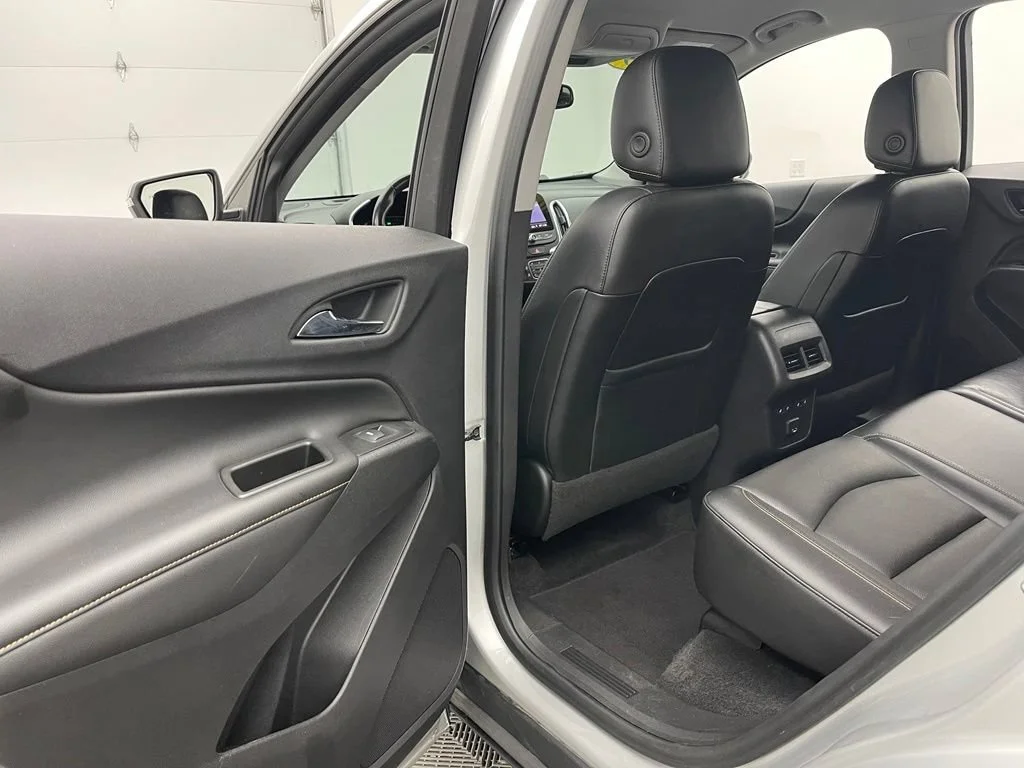 Used 2020 SILVER ICE METALLIC Chevrolet Premier image 37