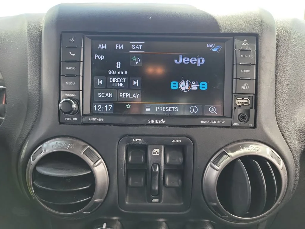 Used 2018 Gray Jeep Altitude 4x4 image 13