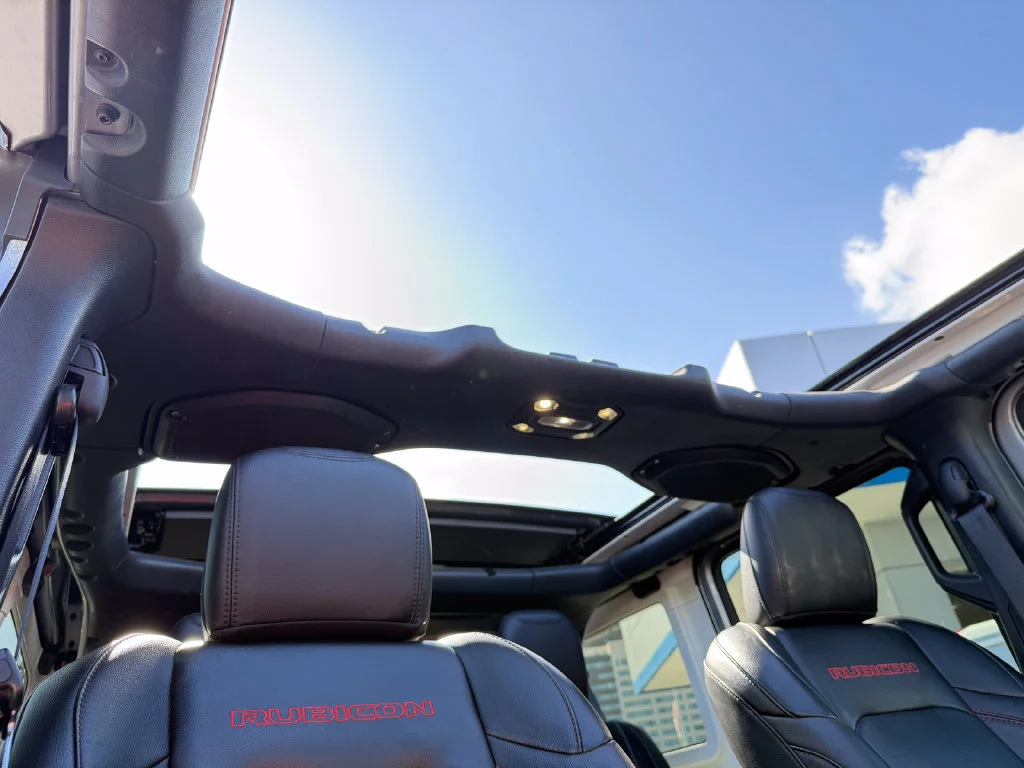 Used 2021  Jeep Unlimited Rubicon image 17