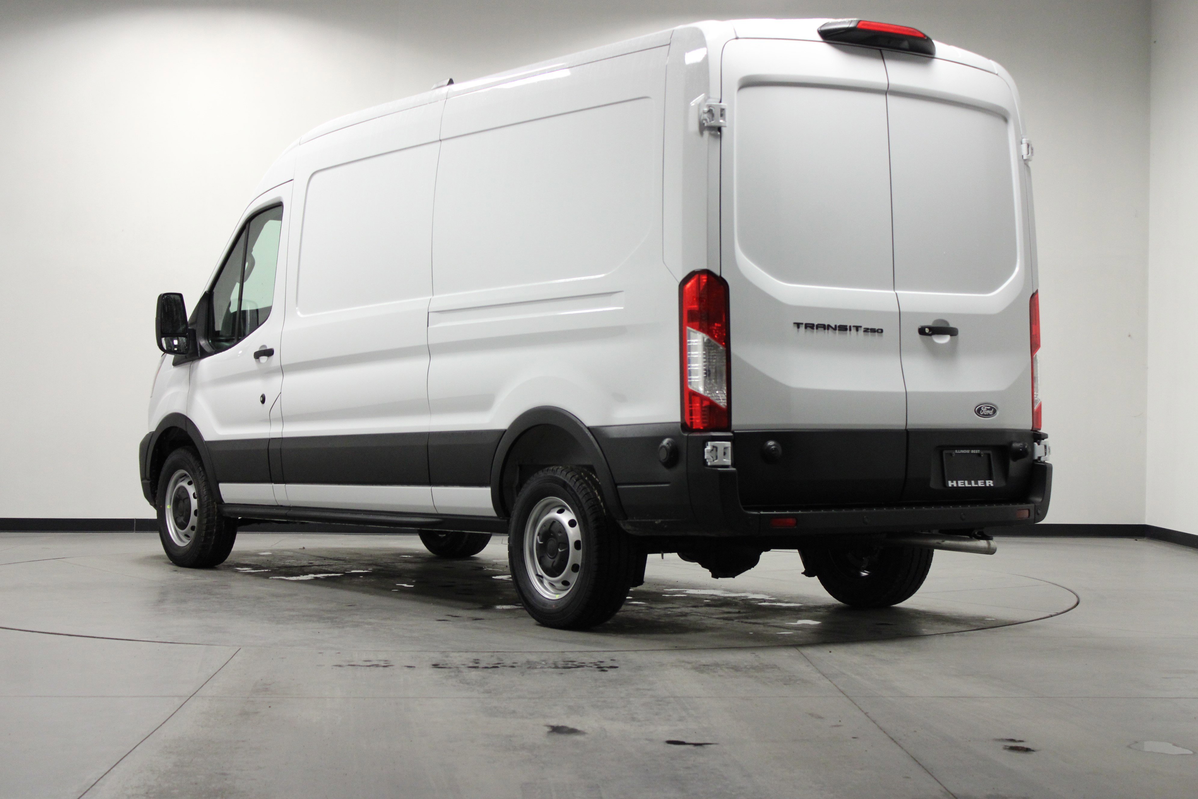 New 2026 Oxford White Ford  image 6