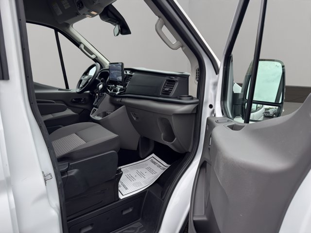 Used 2025 White Ford XL image 28