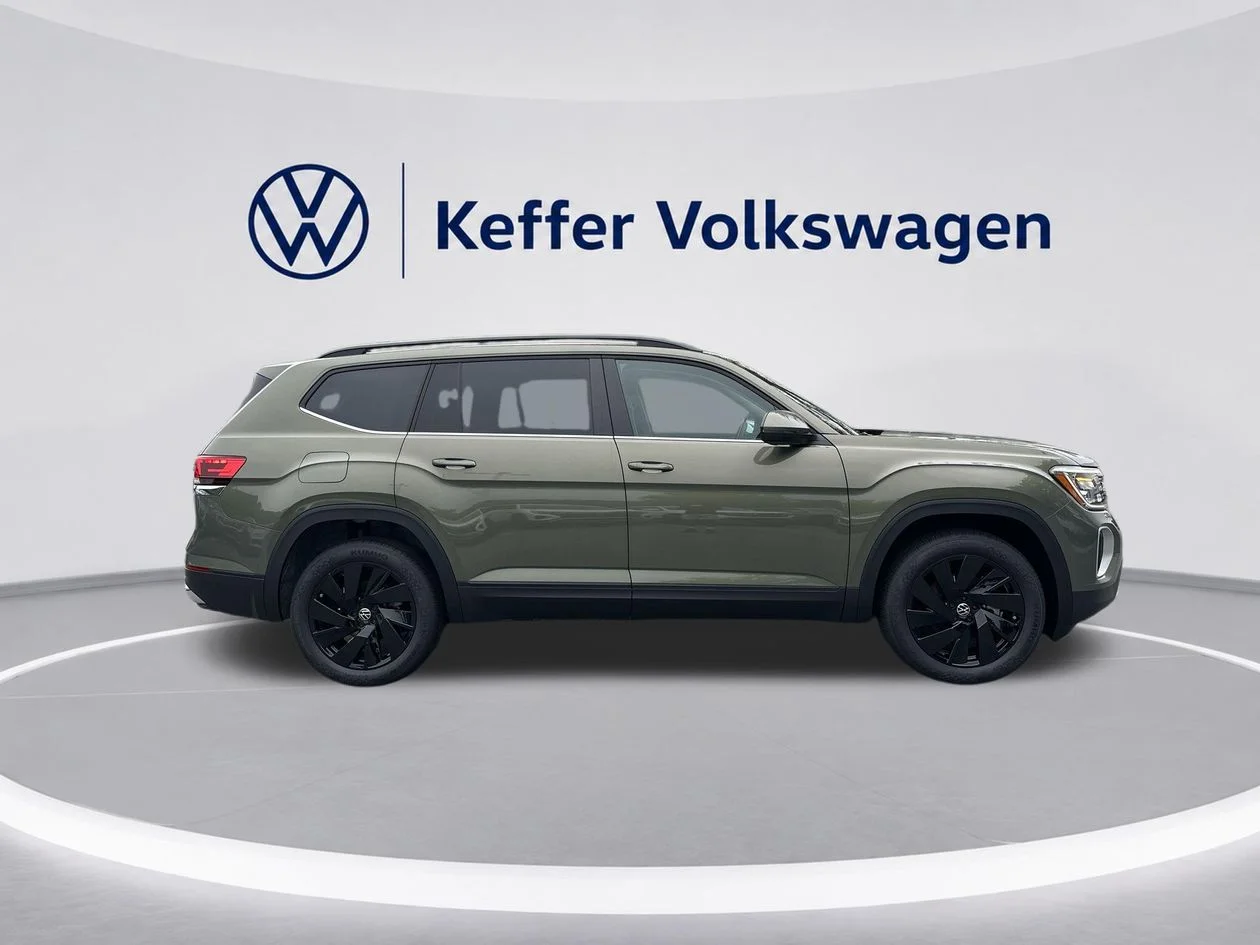 New 2026 Green Volkswagen 2.0T SE w/Technology image 6