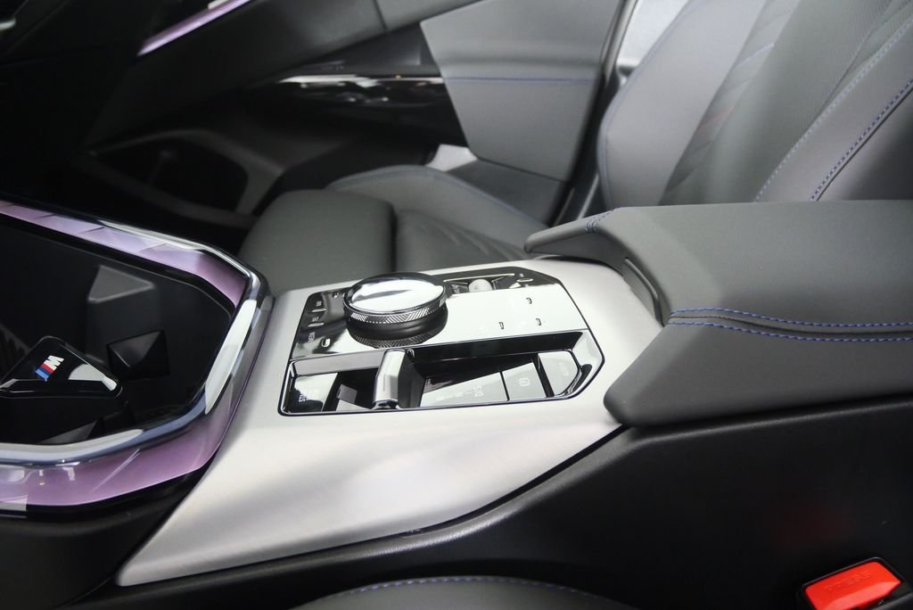 New 2026 Alpine White BMW 30 xDrive image 21