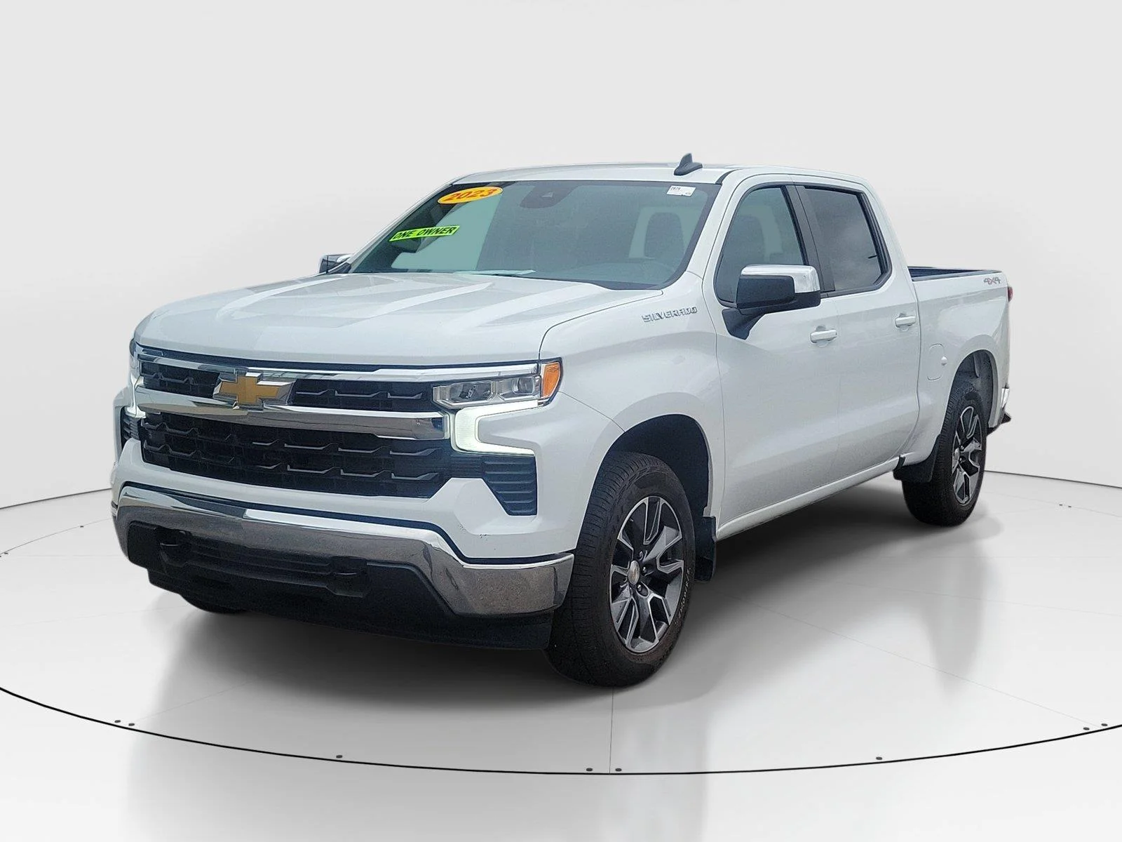Used 2023 Summit White Chevrolet LT (2FL) image 2