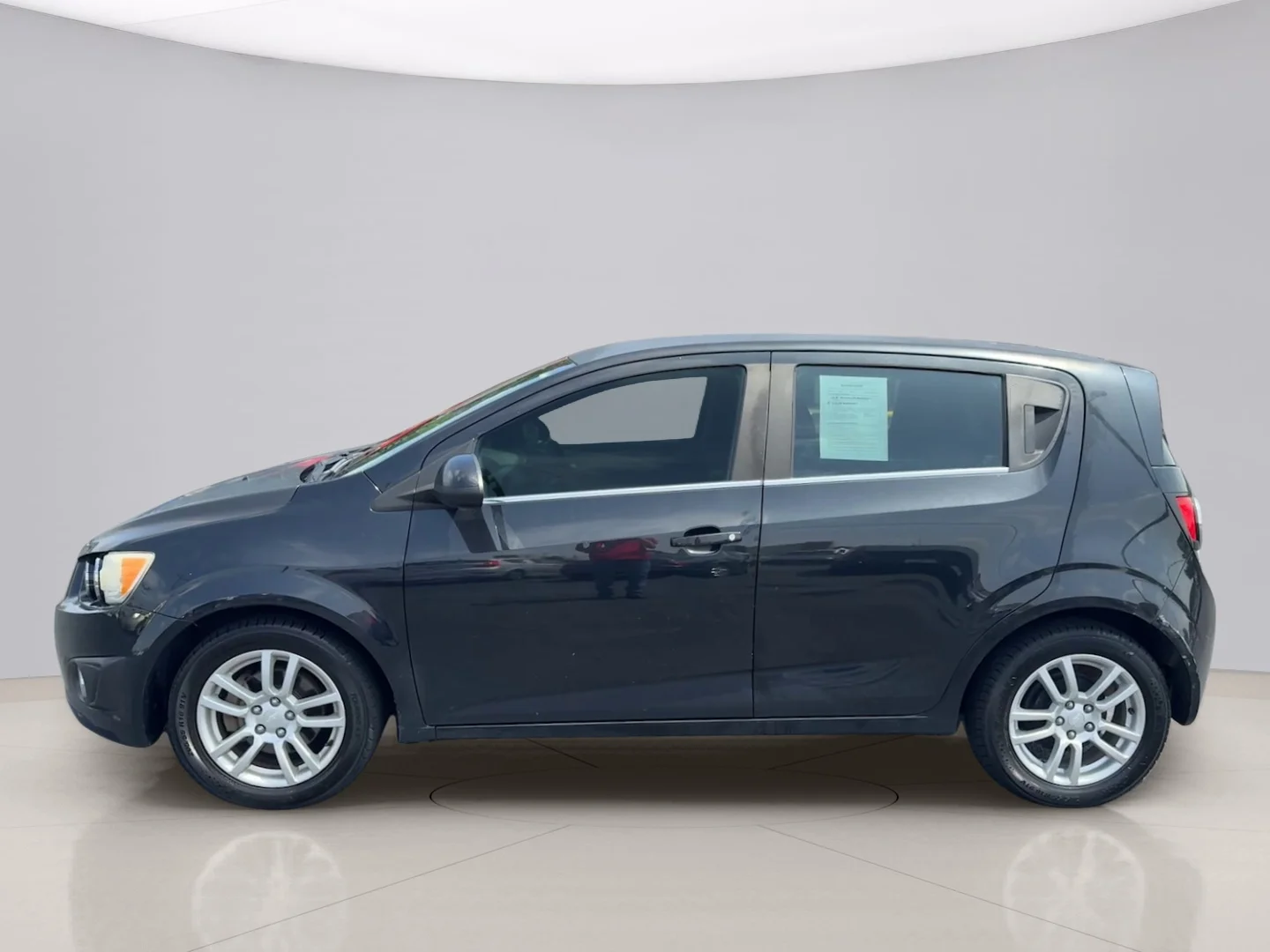 Used 2014 Black Chevrolet LT image 2