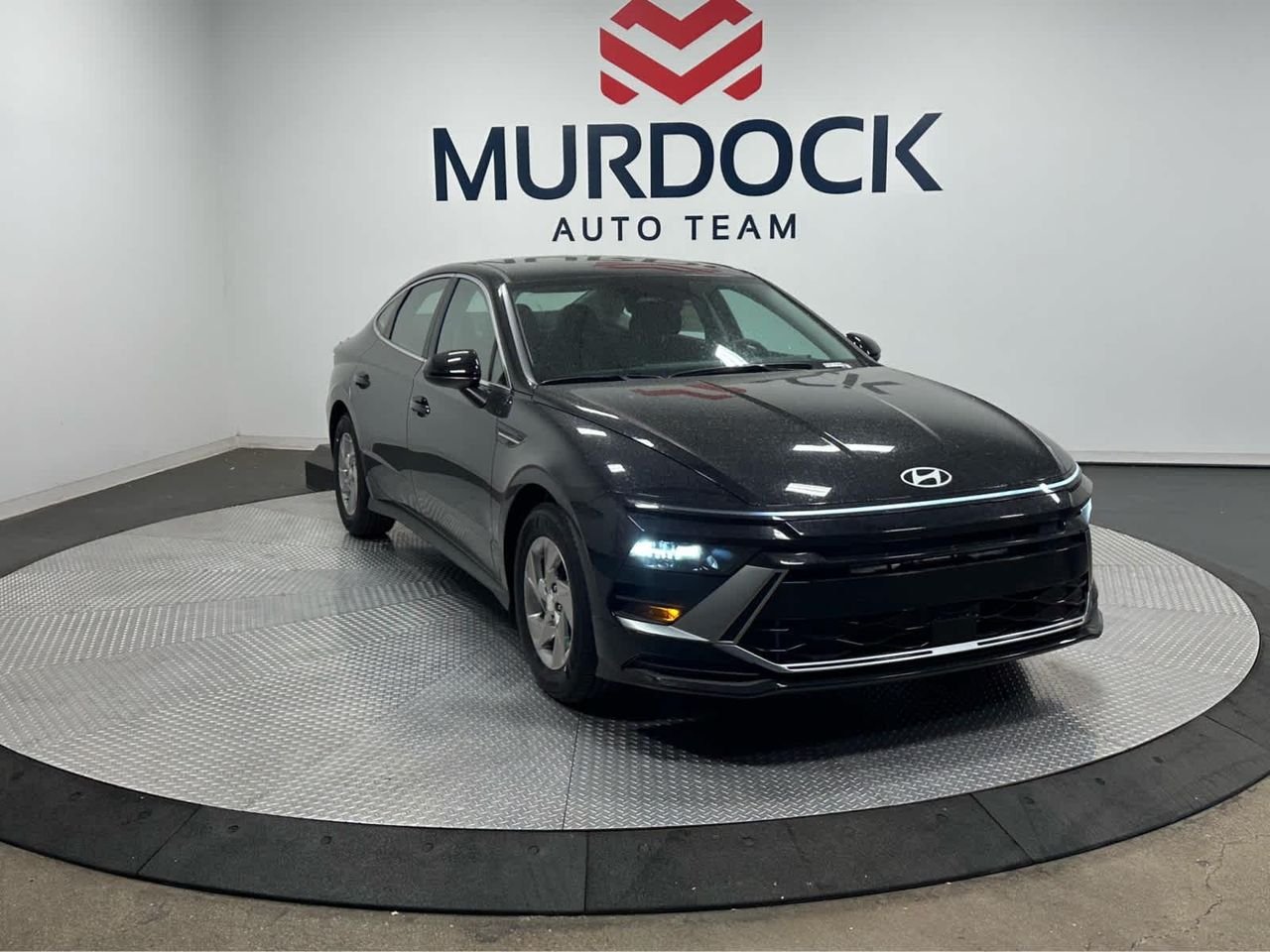 New 2026 Abyss Black Hyundai SE image 10