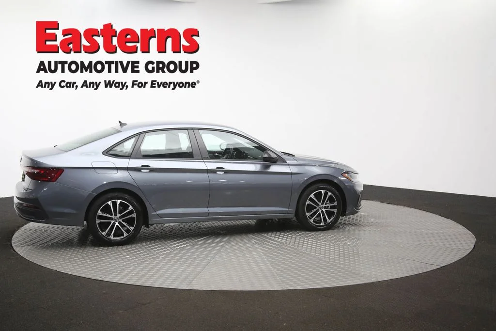 Used 2025 Gray Volkswagen 1.5T Sport image 43
