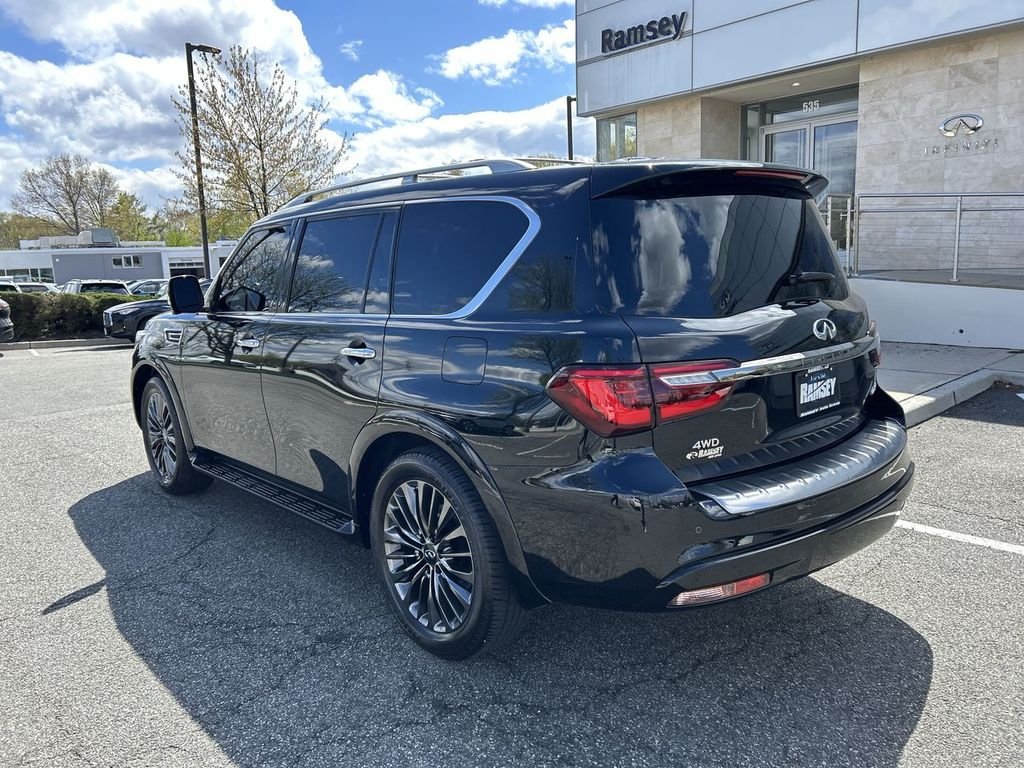 Certified Used 2024 Black INFINITI Sensory image 6
