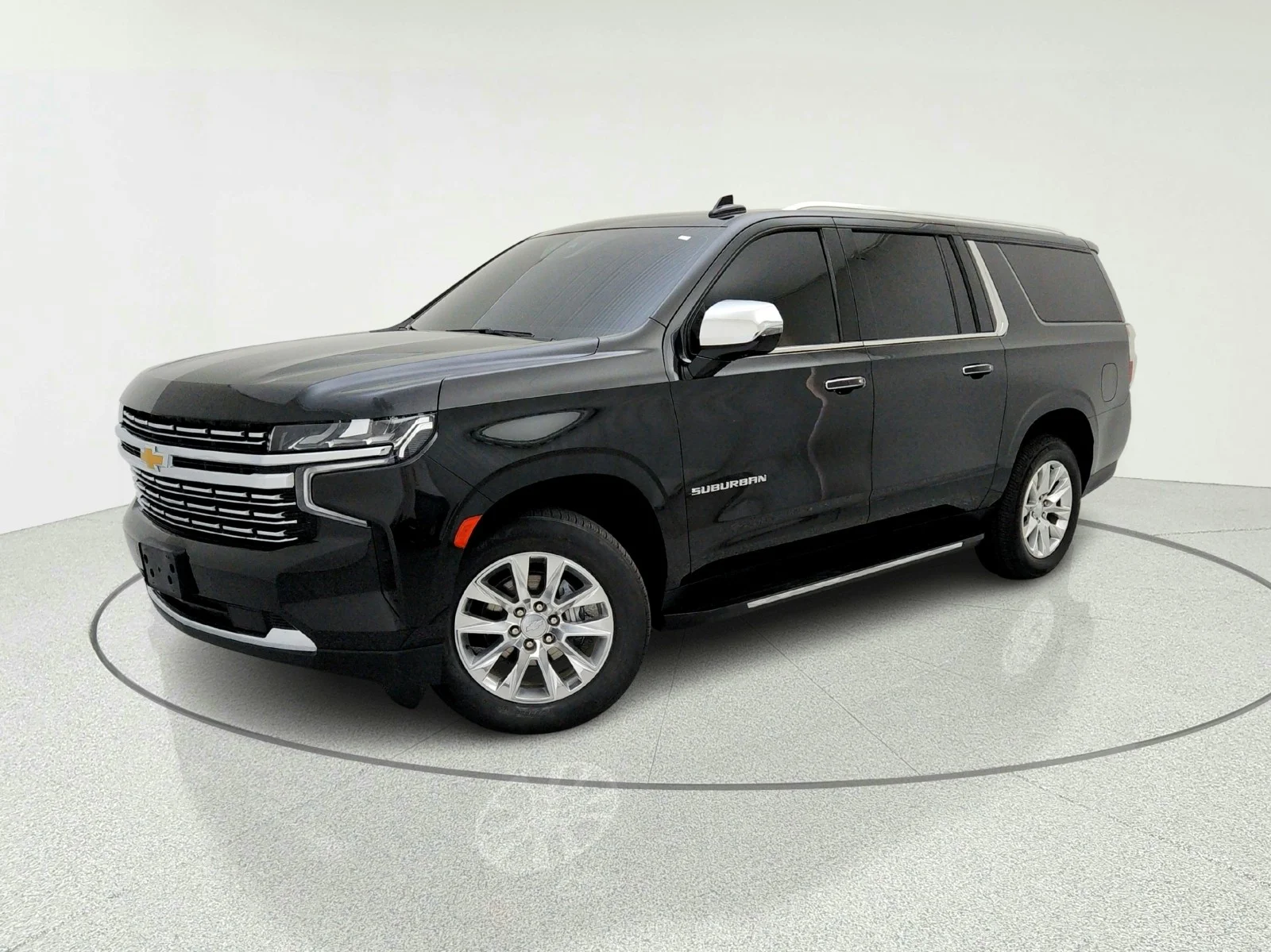 2023 Chevrolet Suburban 2WD 1500 Premier's photo