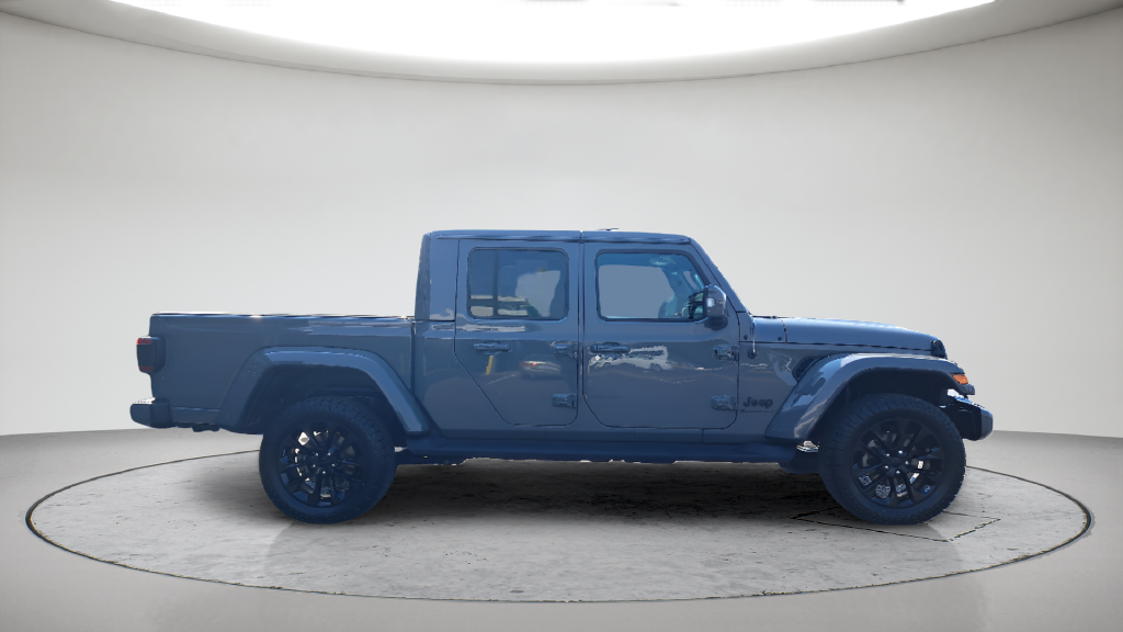 Used 2022 Gray Jeep High Altitude image 4