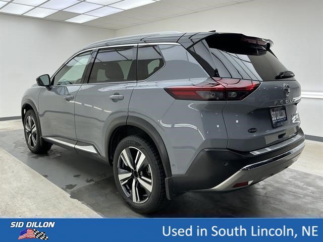 Used 2021 Boulder Gray Pearl/Super Black Nissan Platinum image 6
