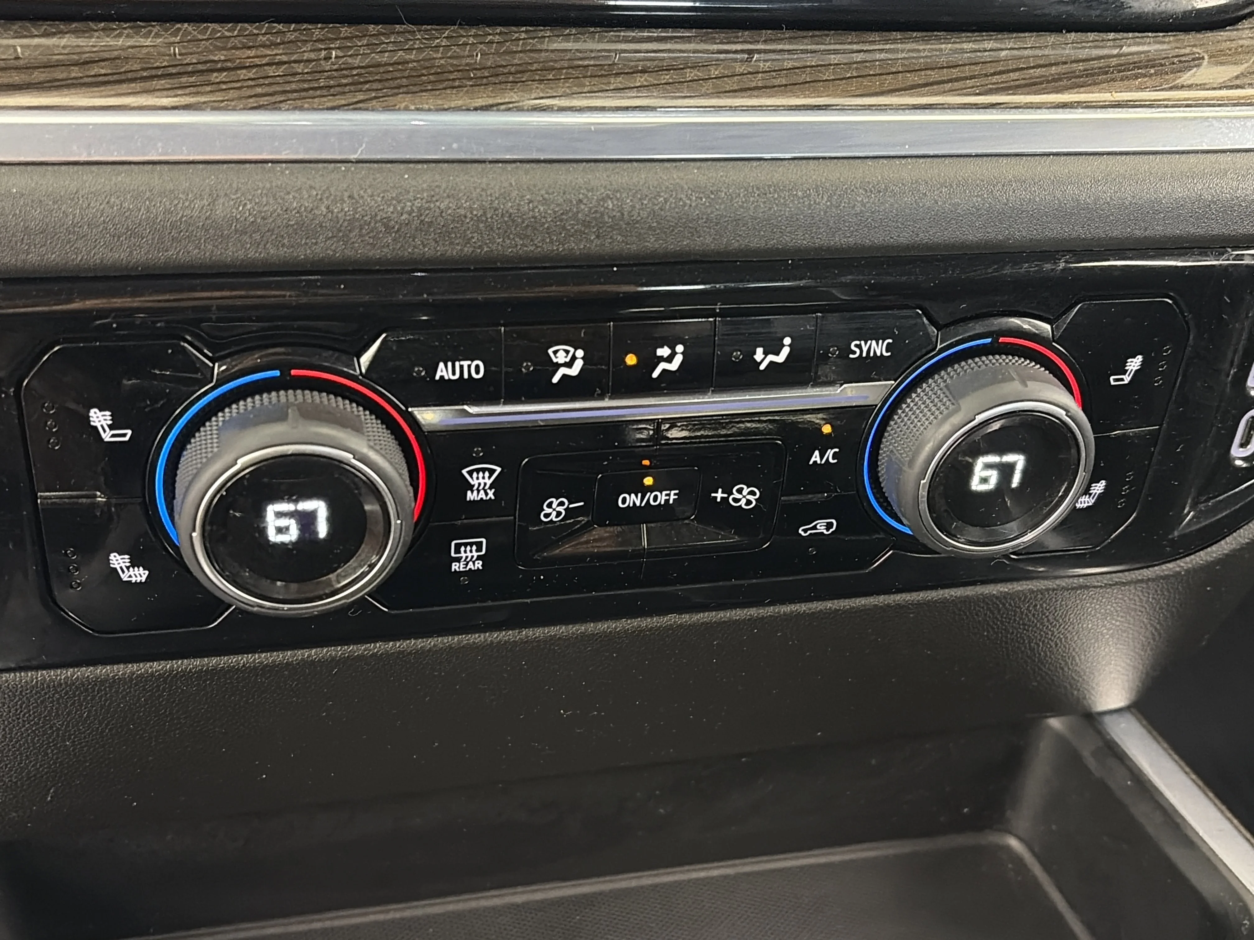 2024 Chevrolet Silverado 1500 RST - Photo 23