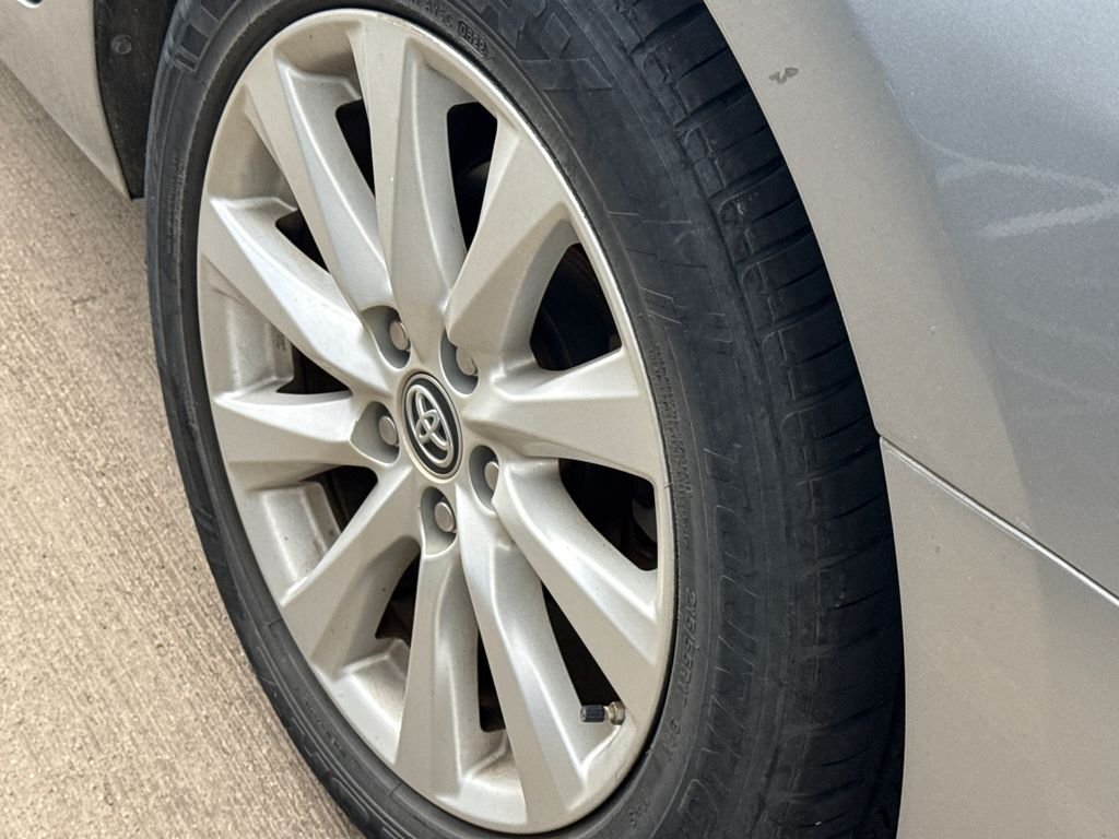 Used 2019 Celestial Silver Metallic Toyota LE image 7