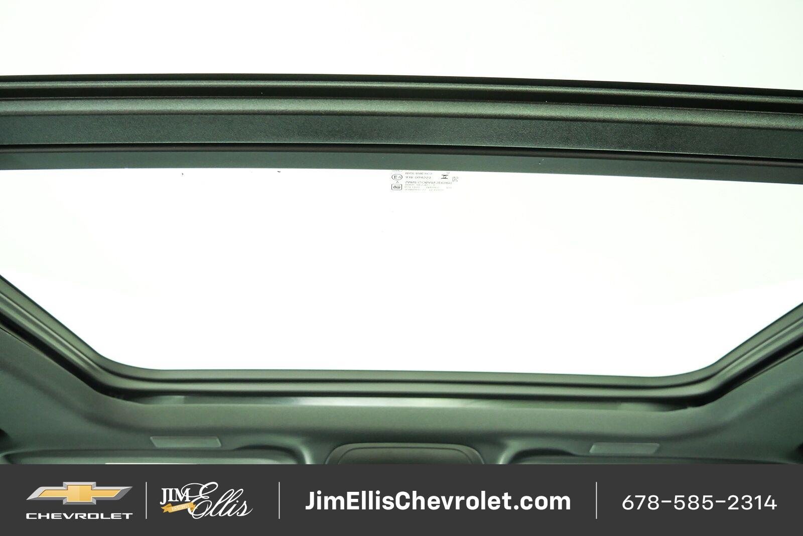 2026 Chevrolet Suburban Z71 - Photo 23