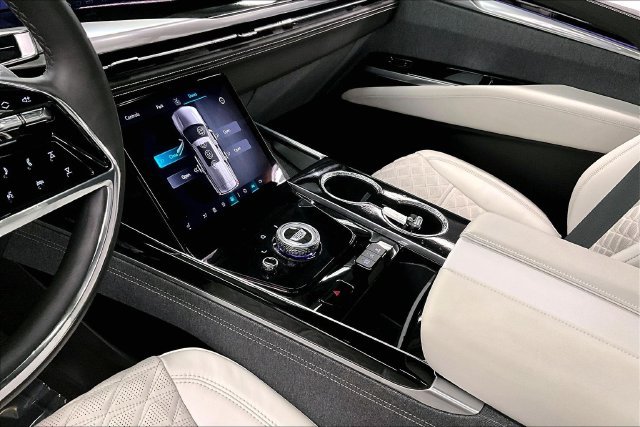 Used 2025 Black Raven Cadillac Sport Platinum image 18