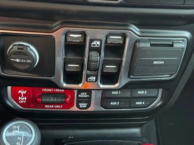 Used 2022 Black Jeep Unlimited Rubicon image 38