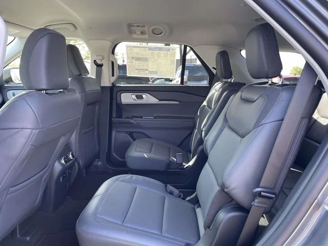 New 2026 Carbonized Gray Metallic Ford Active image 11