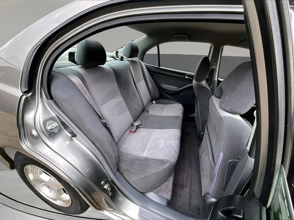 Used 2004 Gray Honda Hybrid image 26