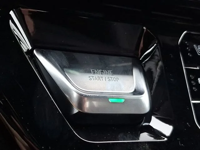 New 2026 Sterling Metallic GMC AT4 image 18