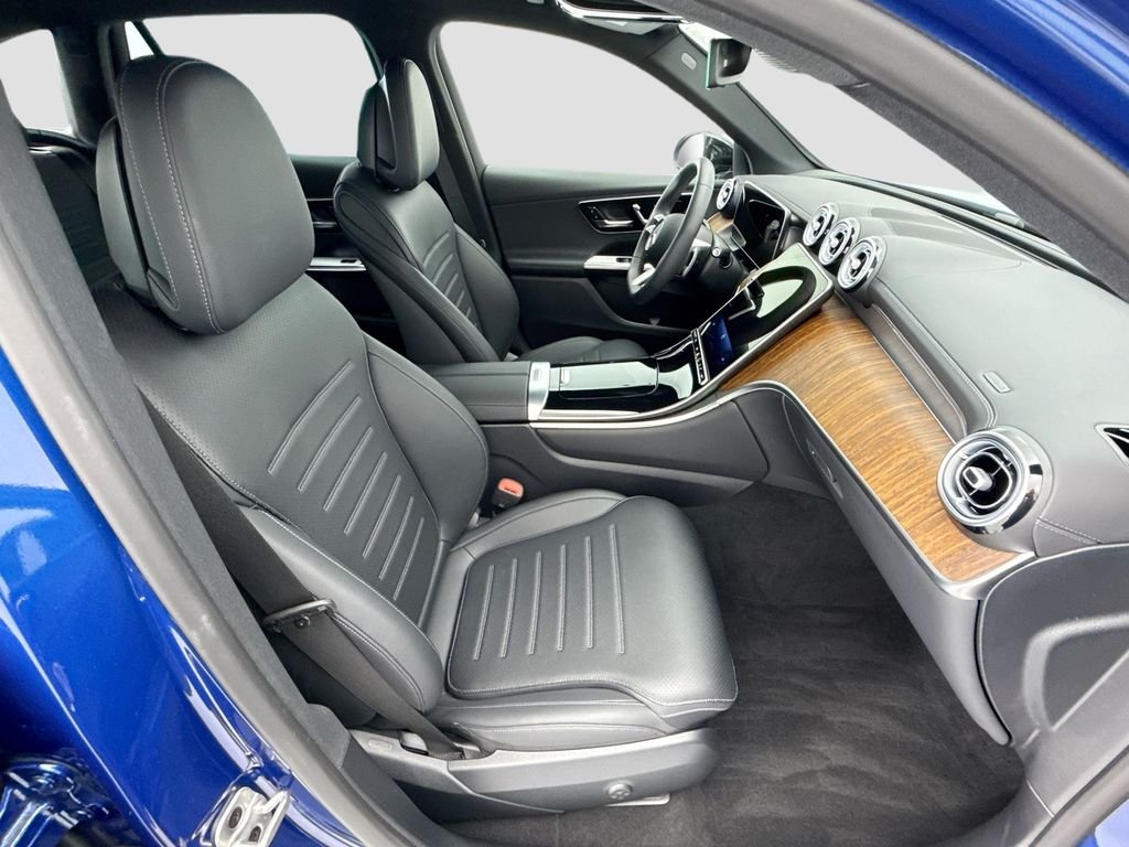 Used 2026 Starling Blue Metallic Mercedes-Benz GLC 300 image 19