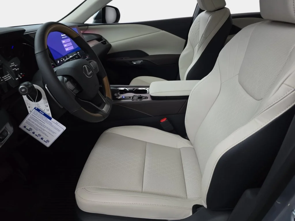 New 2026 Iridium Lexus PREMIUM PLUS image 15