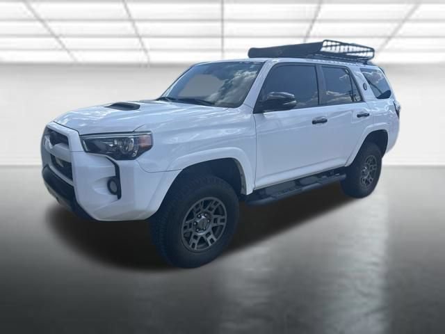 Used 2020 White Toyota Venture Special Edition image 3