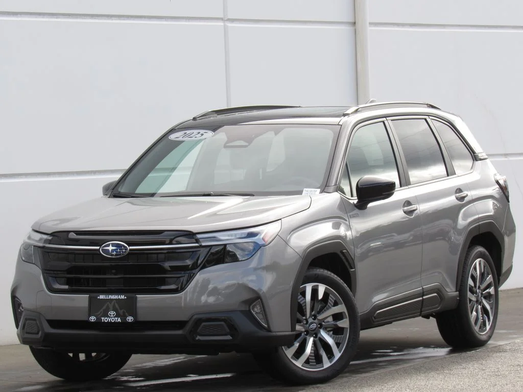 2025 Subaru Forester Touring Hybrid's photo
