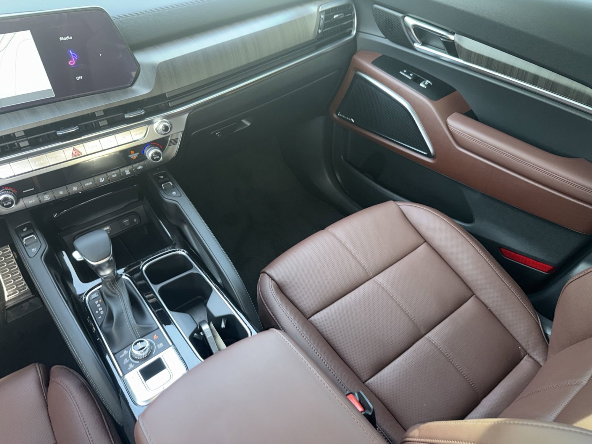 2025 Kia Telluride SX - Photo 25