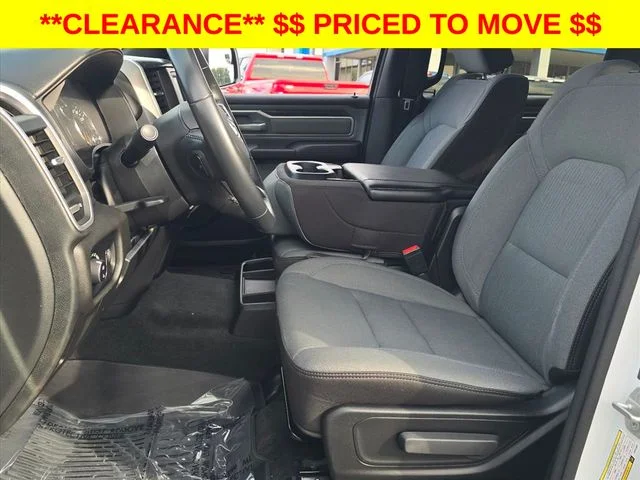 Used 2022 White Ram Big Horn/Lone Star image 18